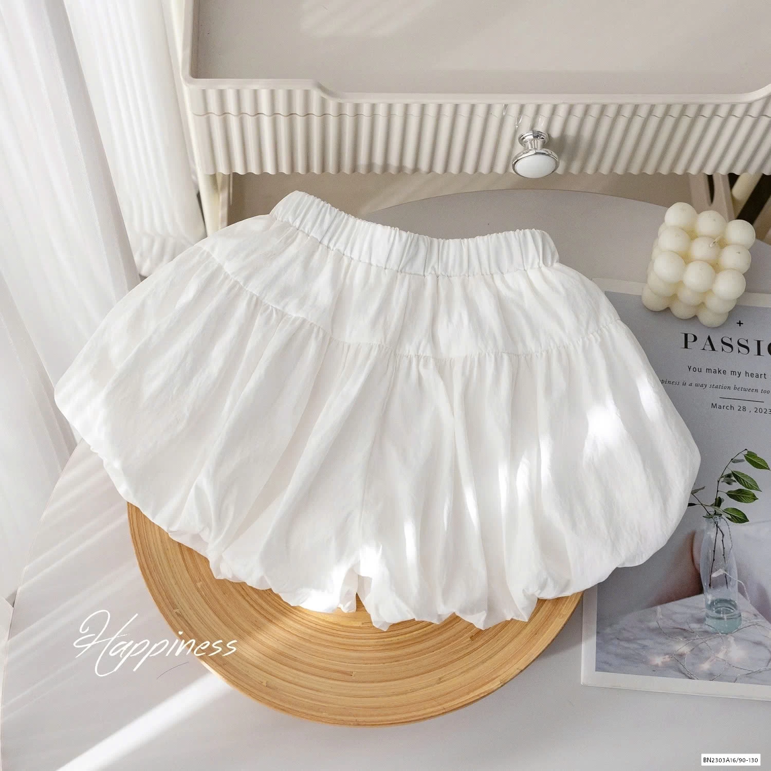 QUẦN BÍ GẮN NƠ