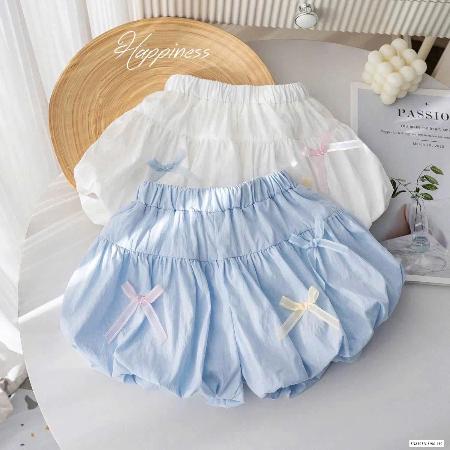 QUẦN BÍ GẮN NƠ