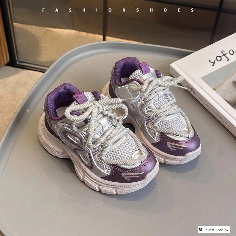 GIÀY THỂ THAO THOÁNG KHÍ