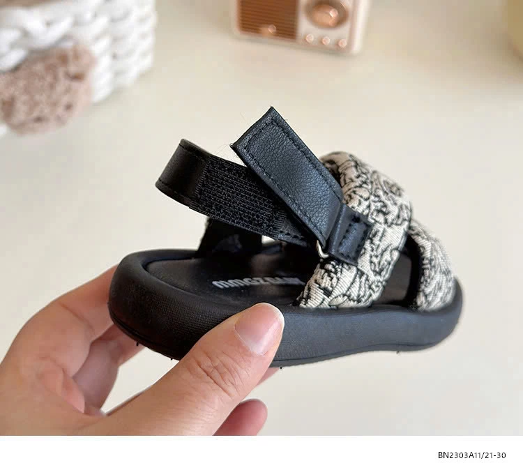 SANDAL QUAI CHÉO CHO BÉ