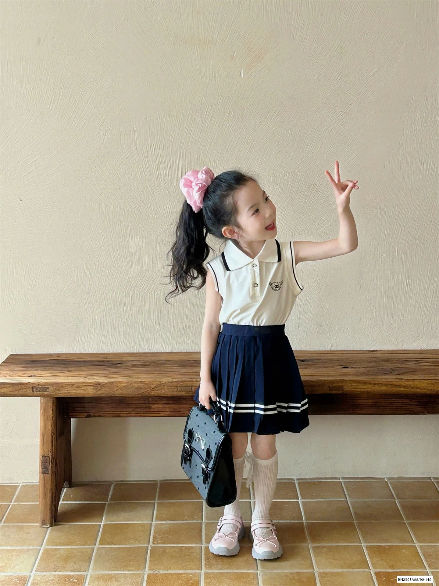 SÉT NỮ SINH CV XẾP LY