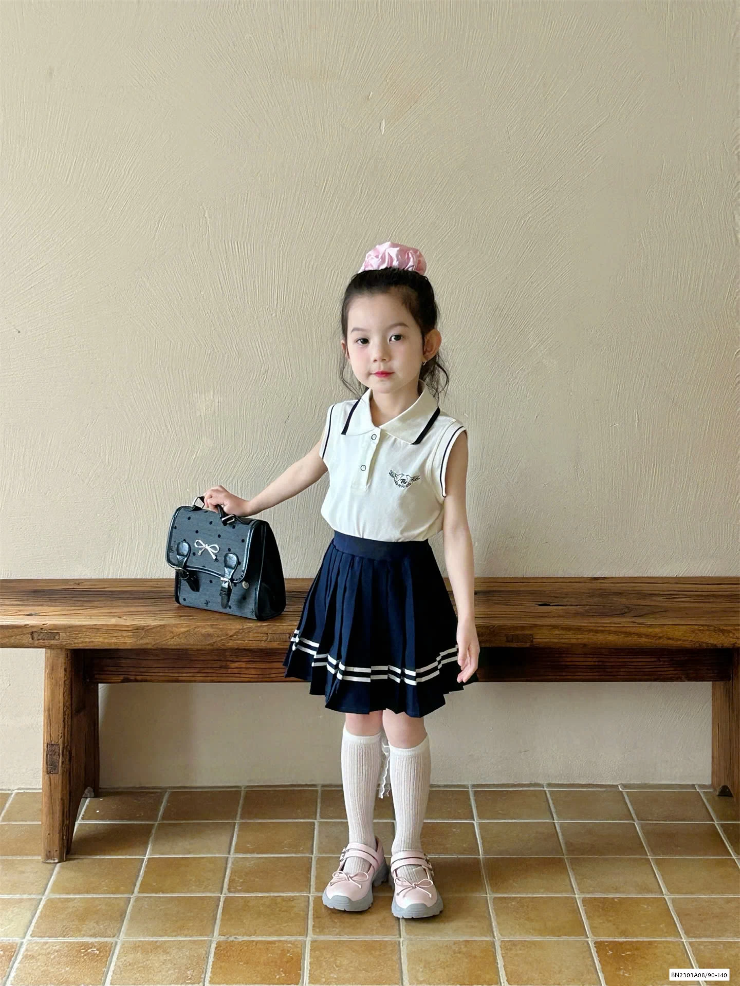 SÉT NỮ SINH CV XẾP LY