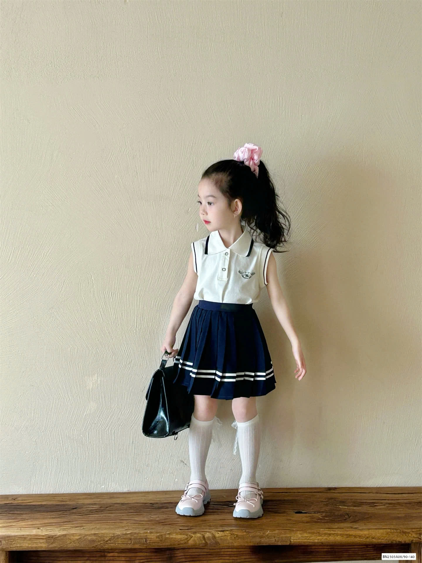 SÉT NỮ SINH CV XẾP LY