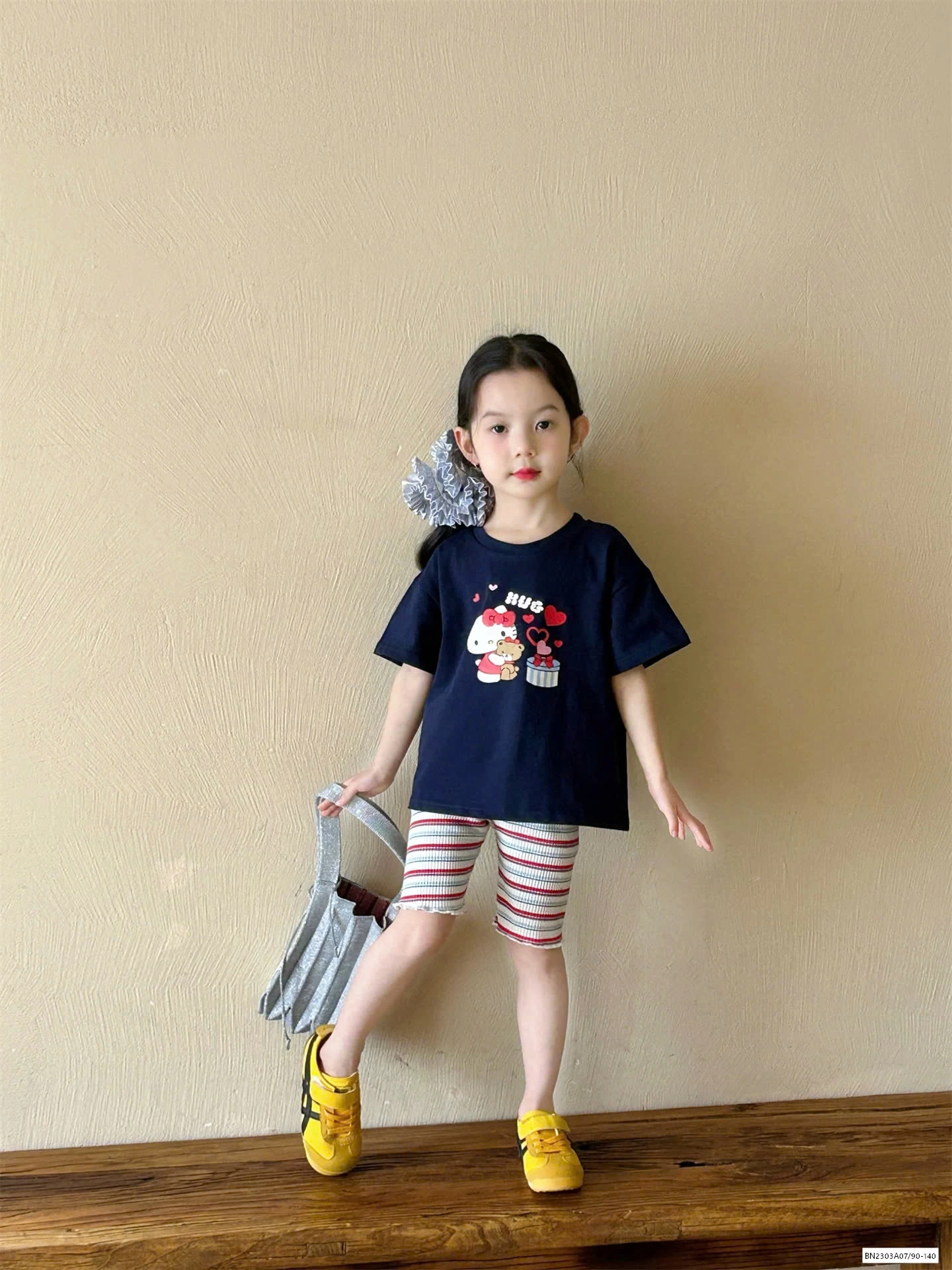 ÁO KITTY MIX LEGGING KẺ