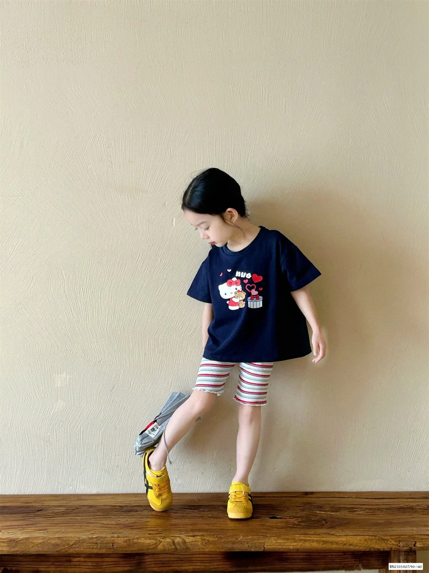 ÁO KITTY MIX LEGGING KẺ