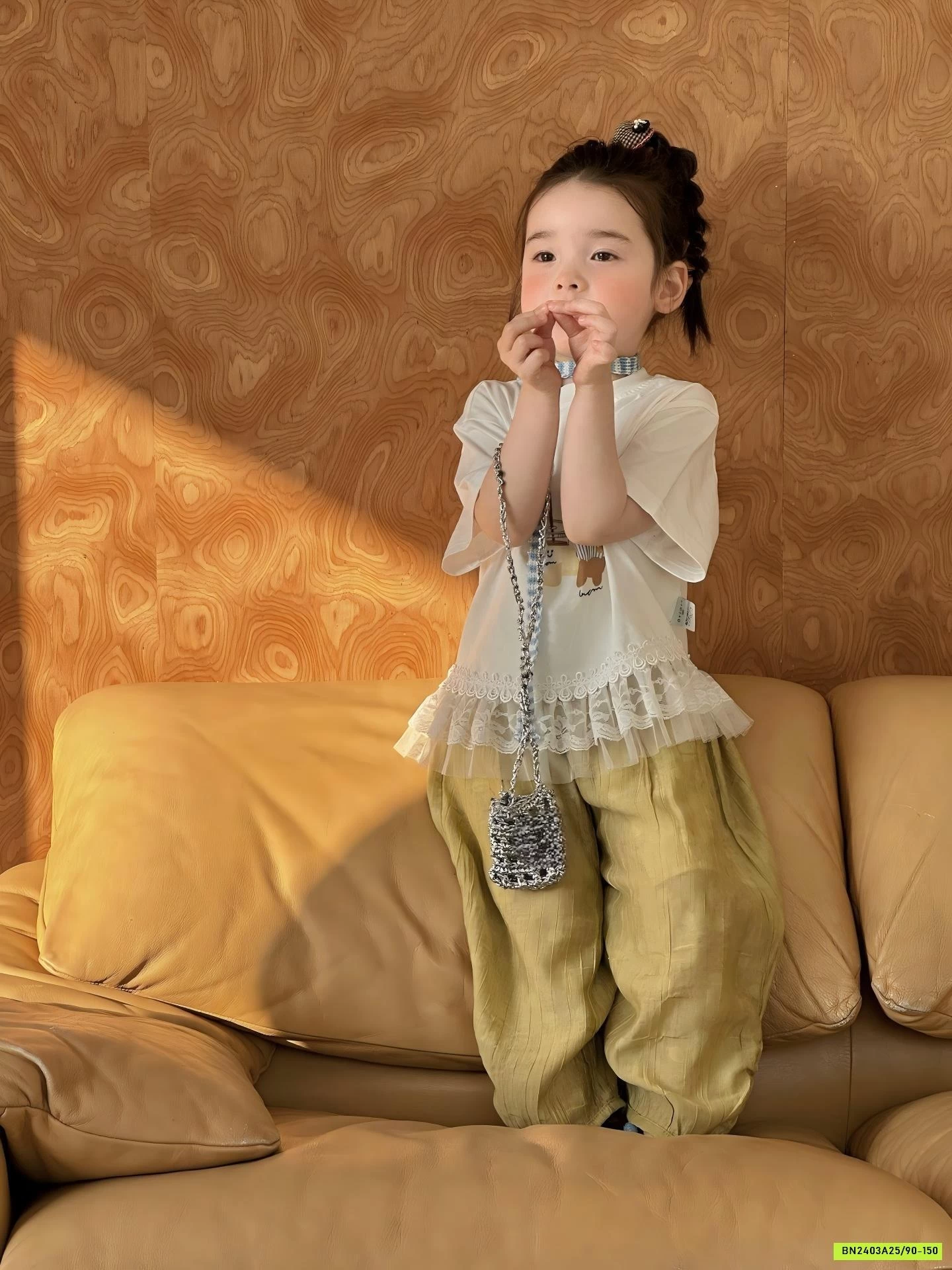 ÁO GẤU VIỀN REN MIX QUẦN ĐŨI BOOM