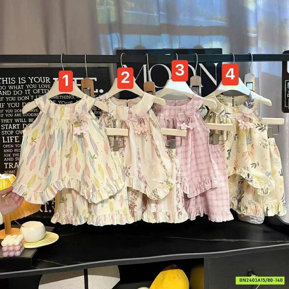 BỘ LANH CỔ YẾM HỌA TIẾT XINH XẮN