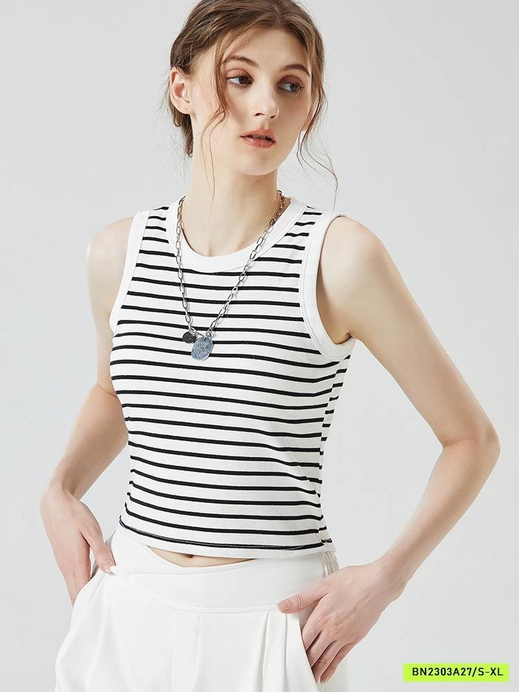 ÁO KẺ BA LỖ KÈM BRA