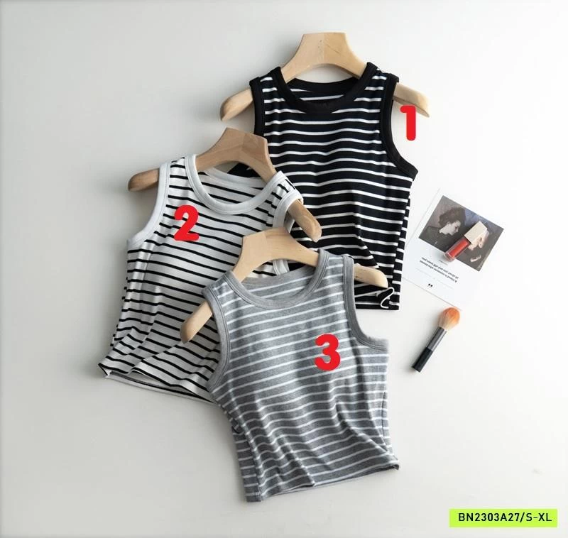 ÁO KẺ BA LỖ KÈM BRA