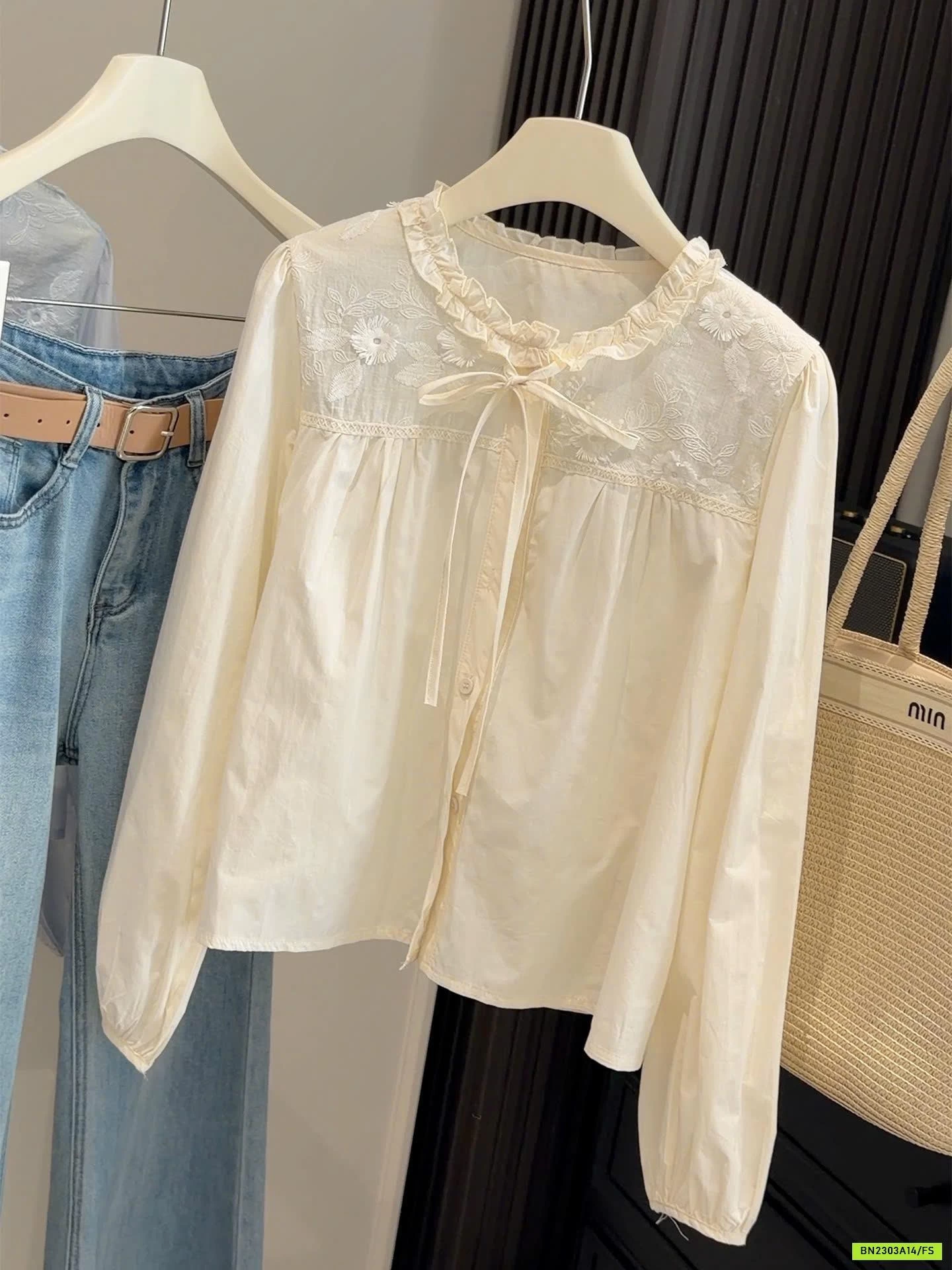 SƠ MI ANNA CỔ BÈO THẮT NƠ