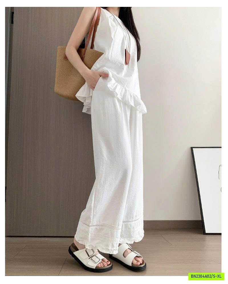 QUẦN SUÔNG ĐŨI VIỀN REN GẤU