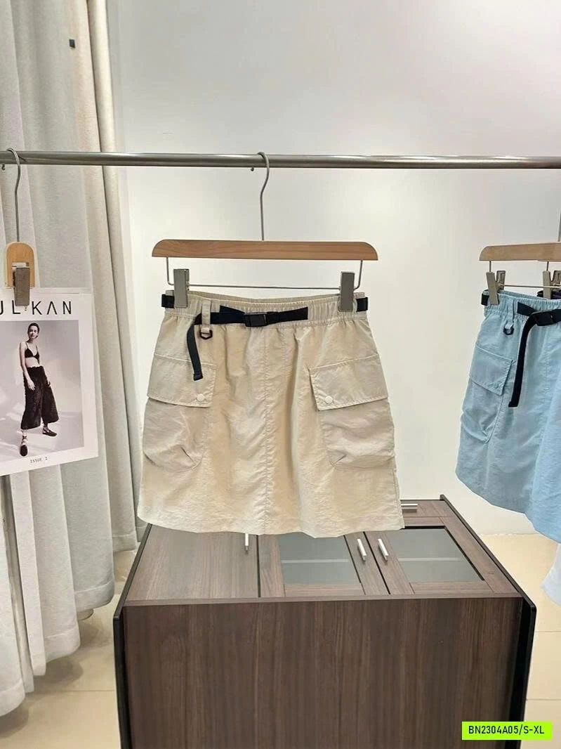 CHÂN VÁY GIÓ TÚI HỘP