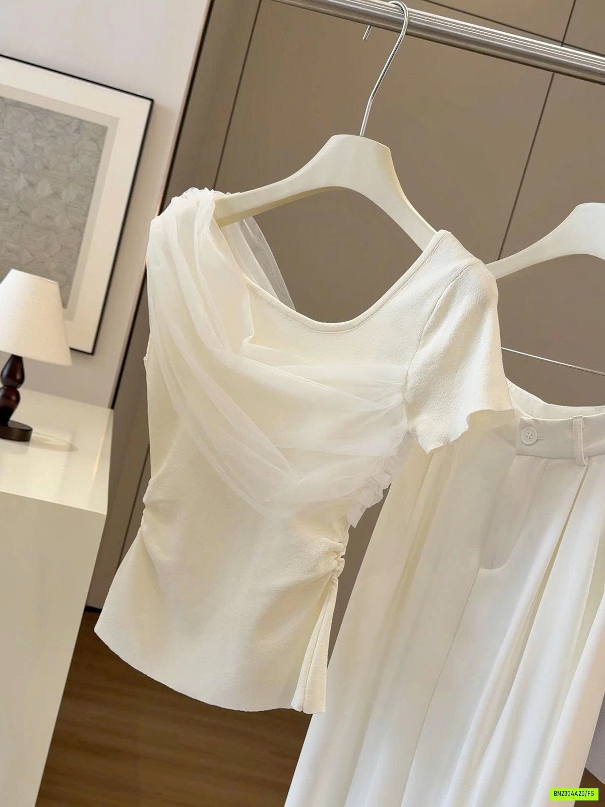 ÁO THUN RÚT EO PHỐI VOAN TIỂU THƯ ANNA