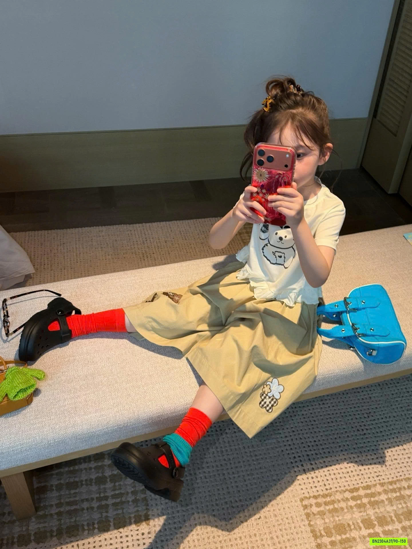 ÁO CÚN VIỀN BÈO MIX QUẦN ỐNG RỘNG