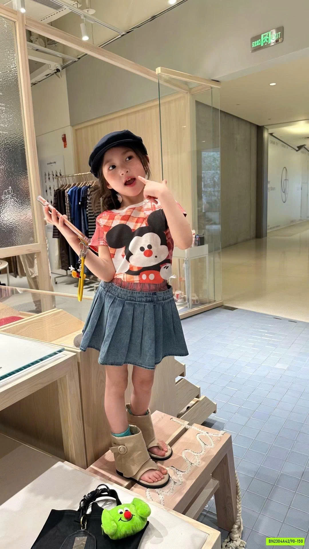 ÁO MICKEY MIX CV JEANS XẾP LY