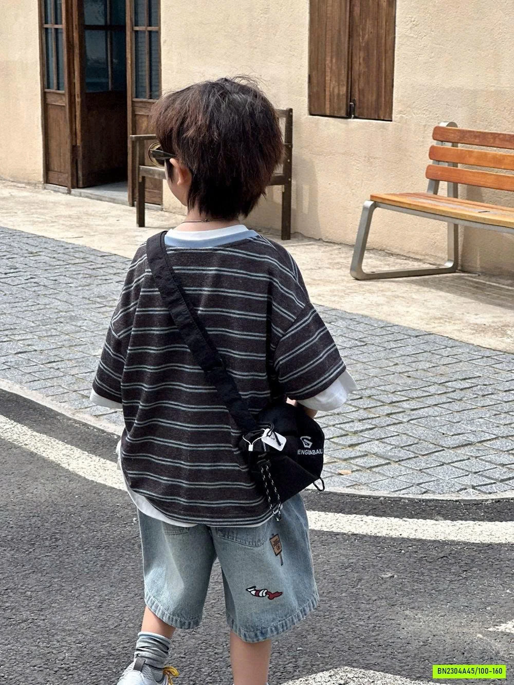 ÁO KẺ XÁM MIX SHORT IN HÌNH AFTE