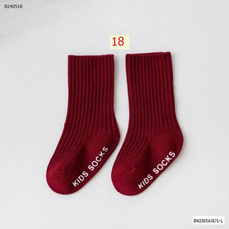 TẤT TRƠN MÀU CHỐNG TRƯỢT