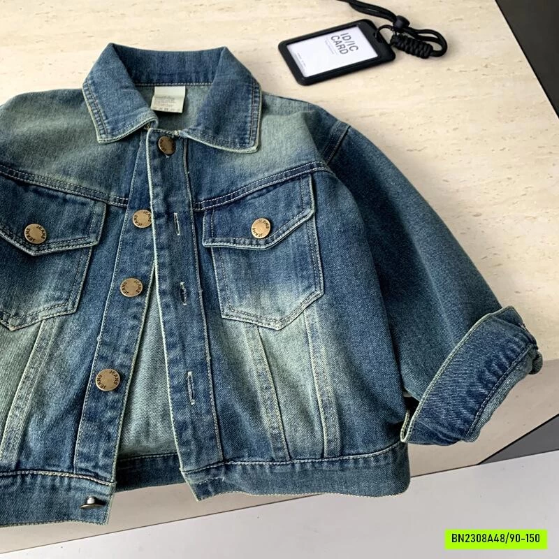 KHOÁC JEANS TÚI NGỰC BẠC MÀU