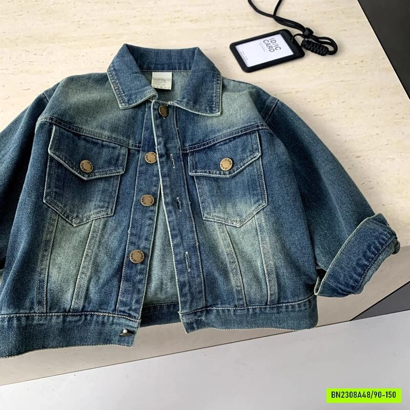 KHOÁC JEANS TÚI NGỰC BẠC MÀU