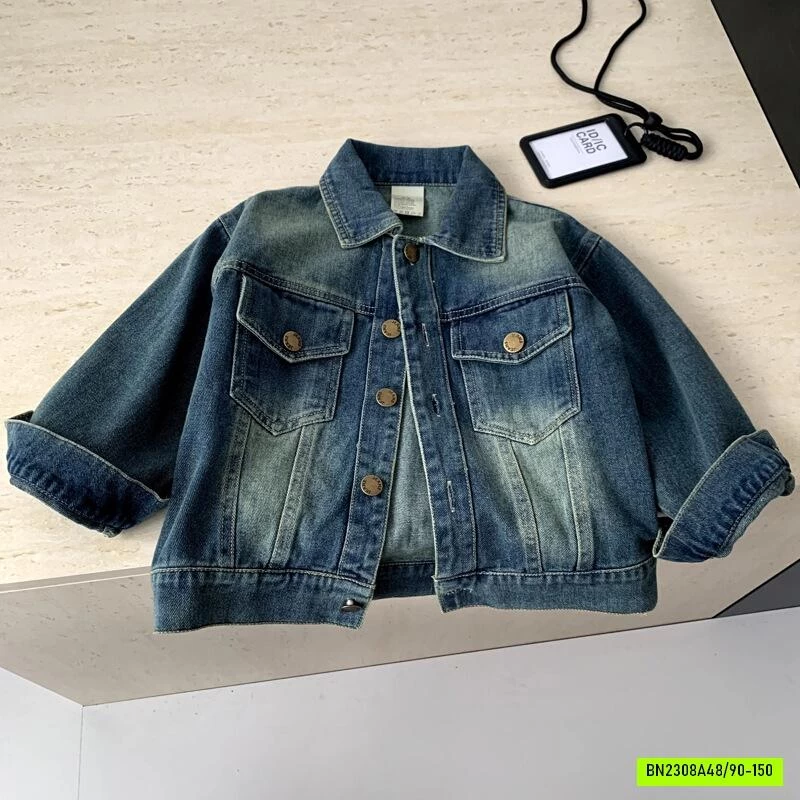 KHOÁC JEANS TÚI NGỰC BẠC MÀU