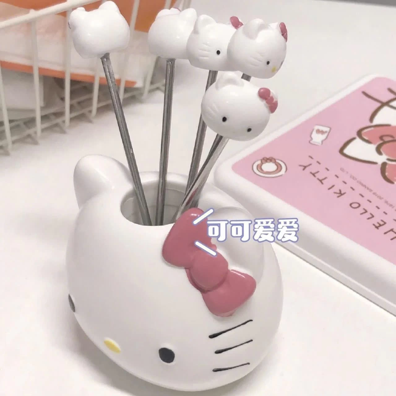 SET DĨA TRÁI CÂY HELLO KITTY