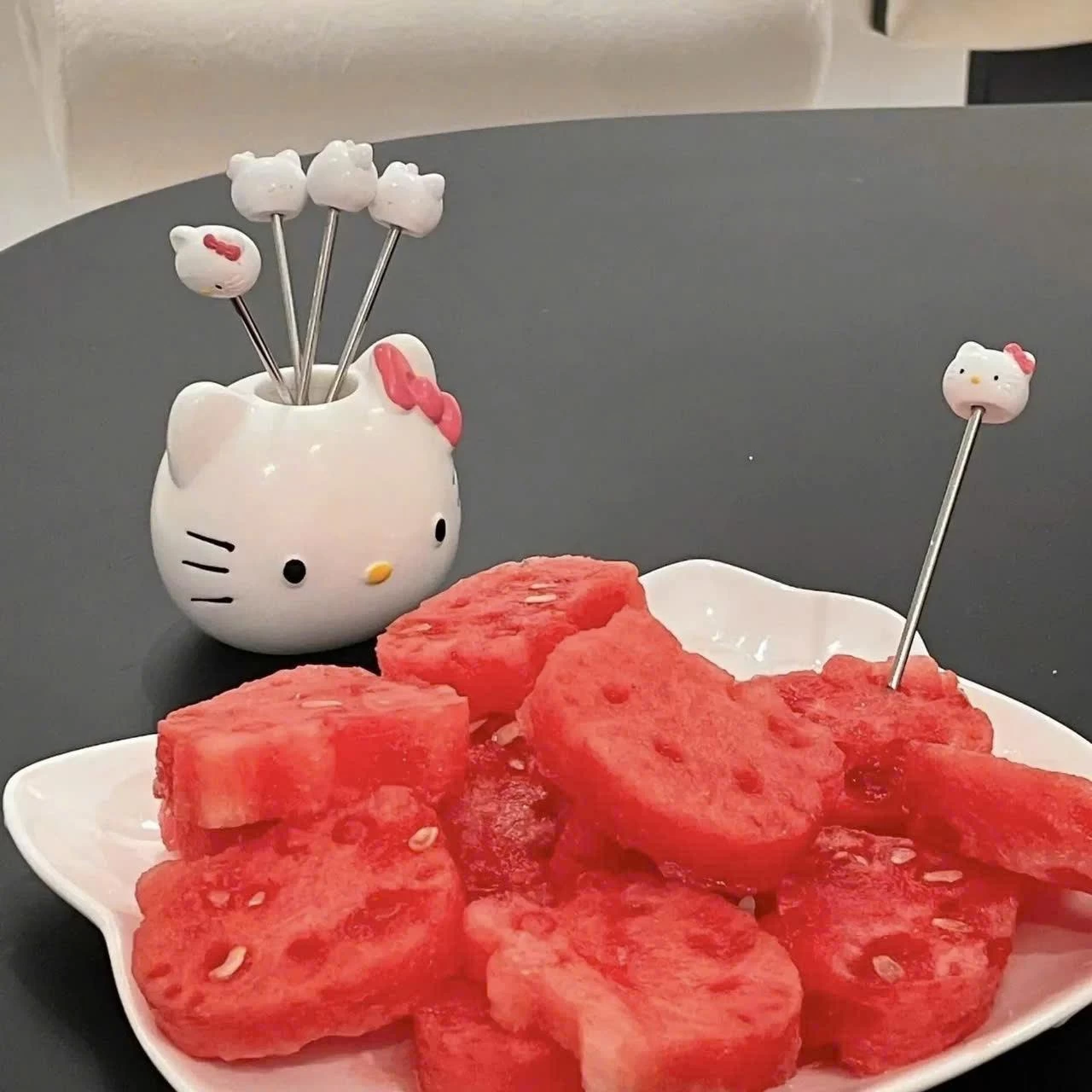 SET DĨA TRÁI CÂY HELLO KITTY