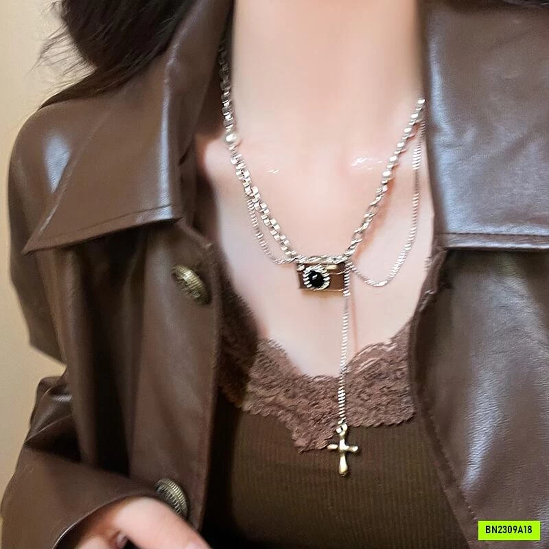 VÒNG CỔ THỜI TRANG MÁY ẢNH SIÊU HOTTT