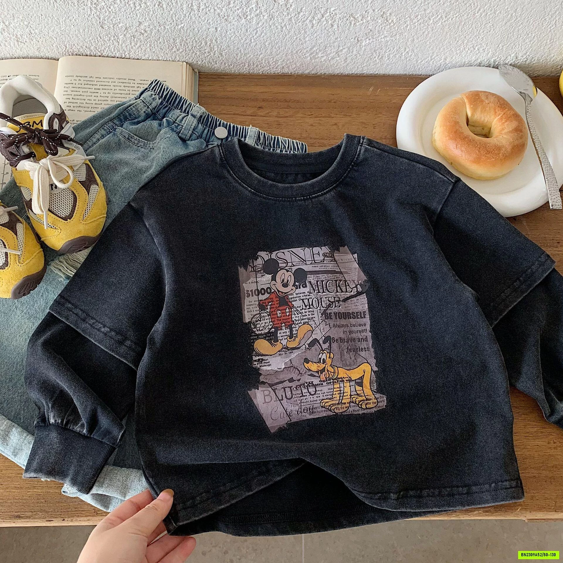 THUN MICKEY ĐEN BẠC MÀU TAY NỐI