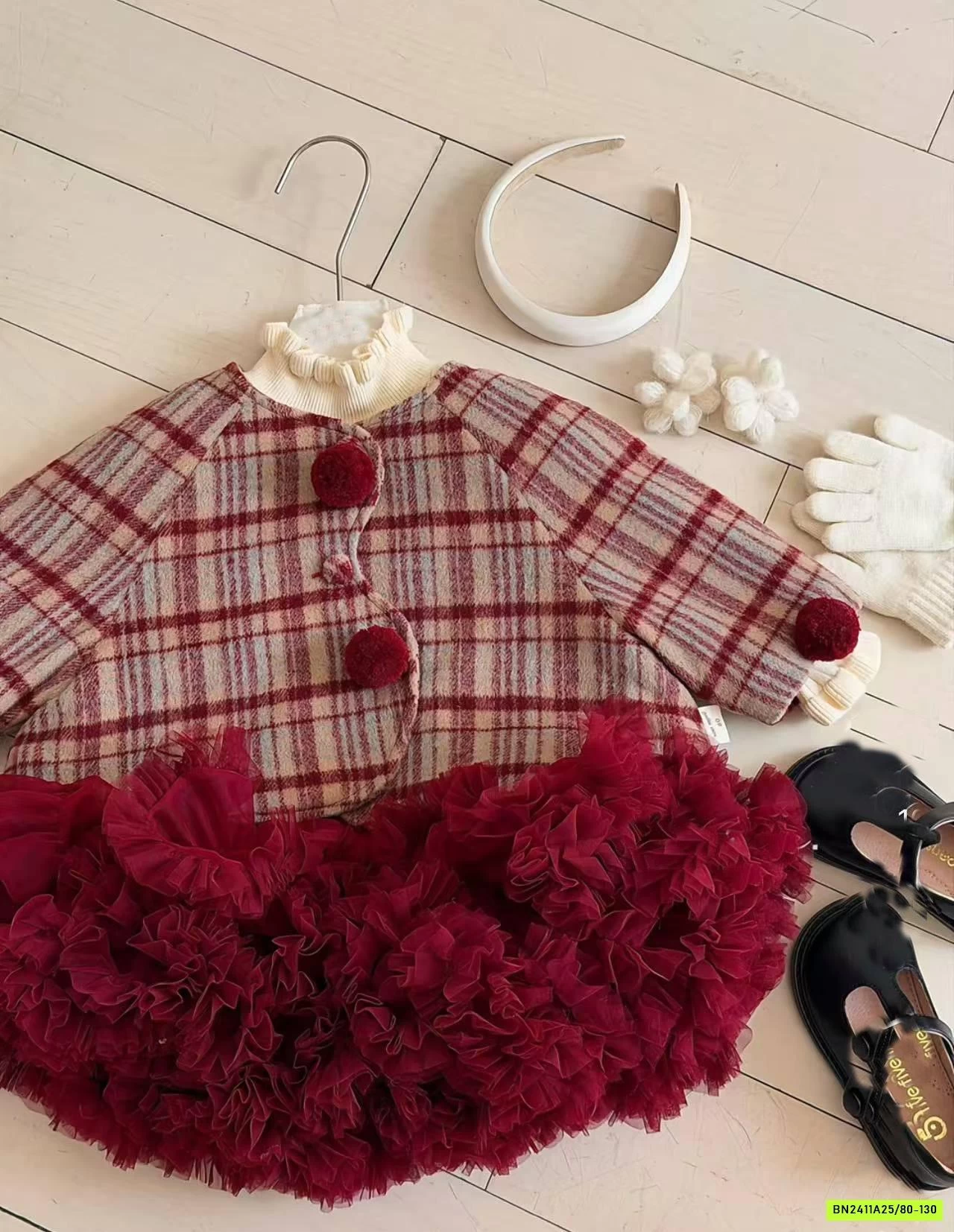 SÉT VÁY CARO ĐỎ DIỆN TẾT