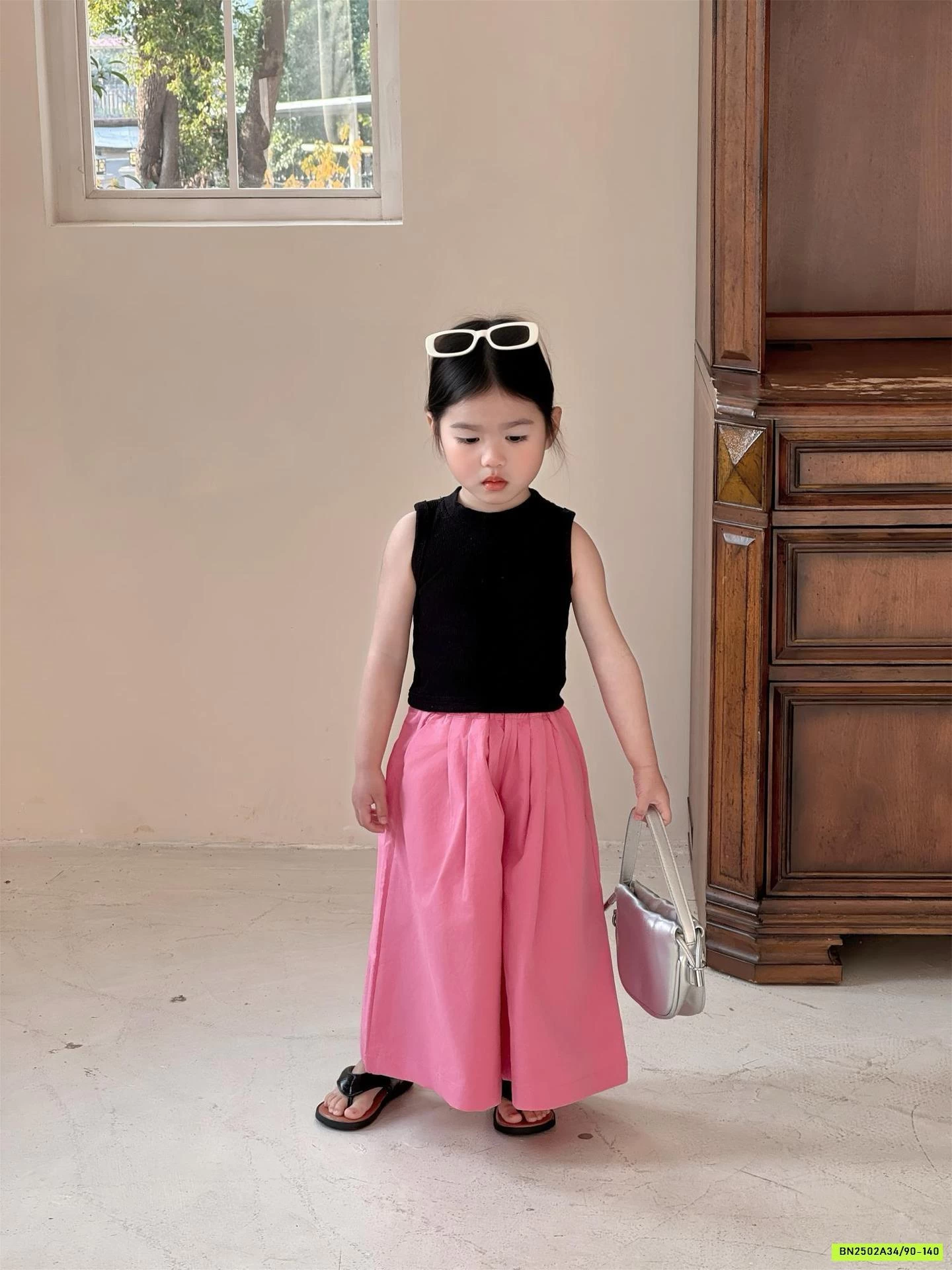 CROPTOP SÁT NÁCH MIX QUẦN HỒNG ỐNG RỘNG