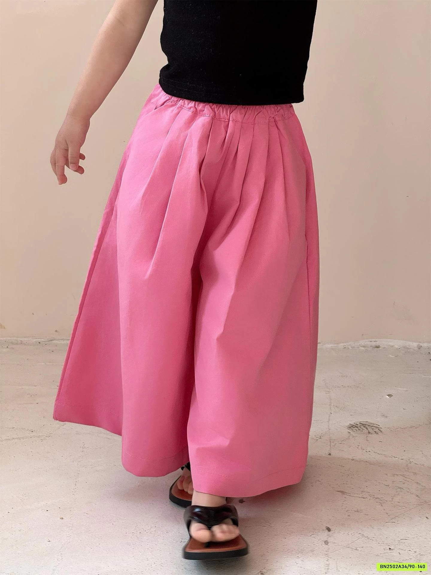 CROPTOP SÁT NÁCH MIX QUẦN HỒNG ỐNG RỘNG