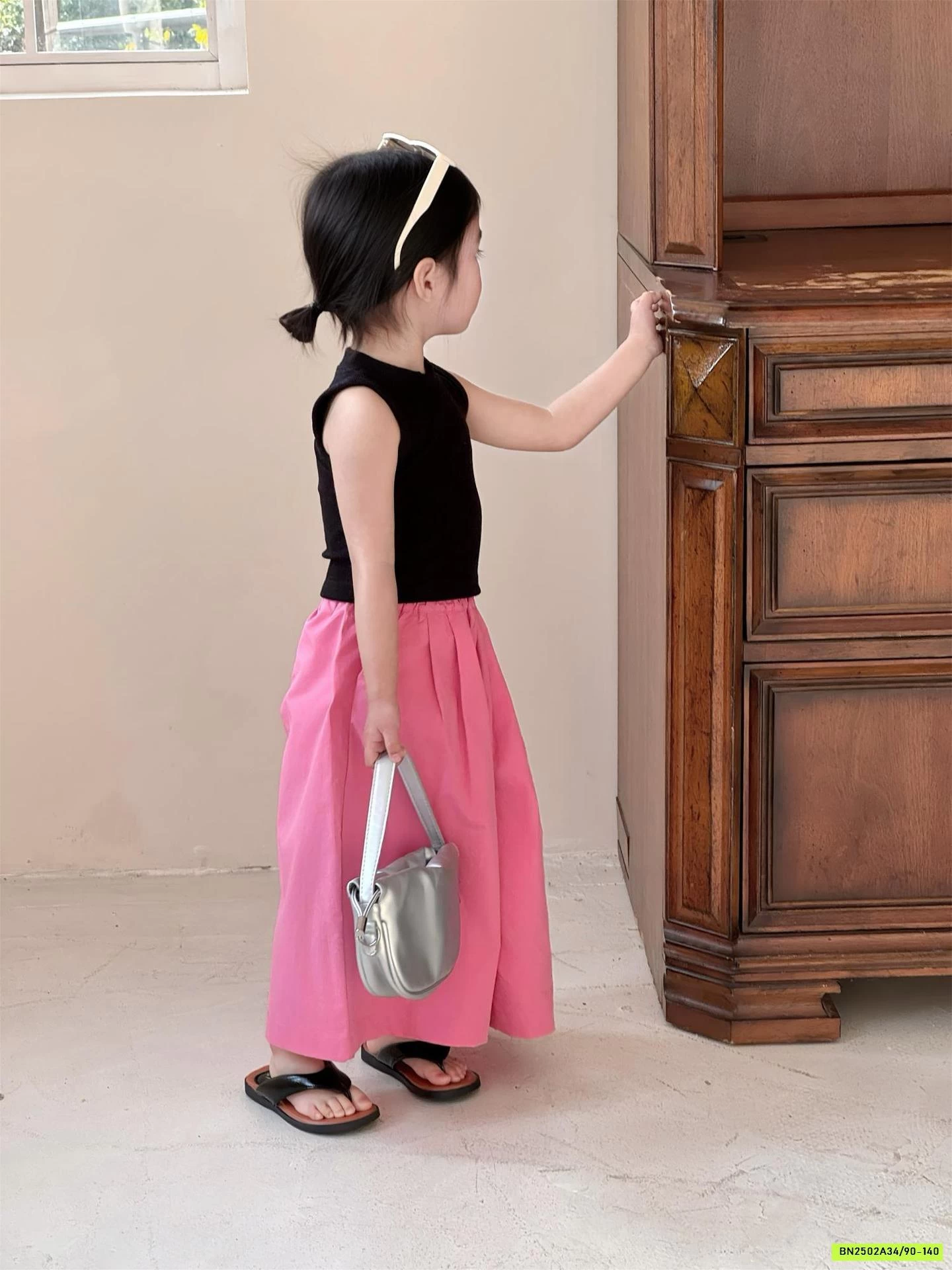 CROPTOP SÁT NÁCH MIX QUẦN HỒNG ỐNG RỘNG