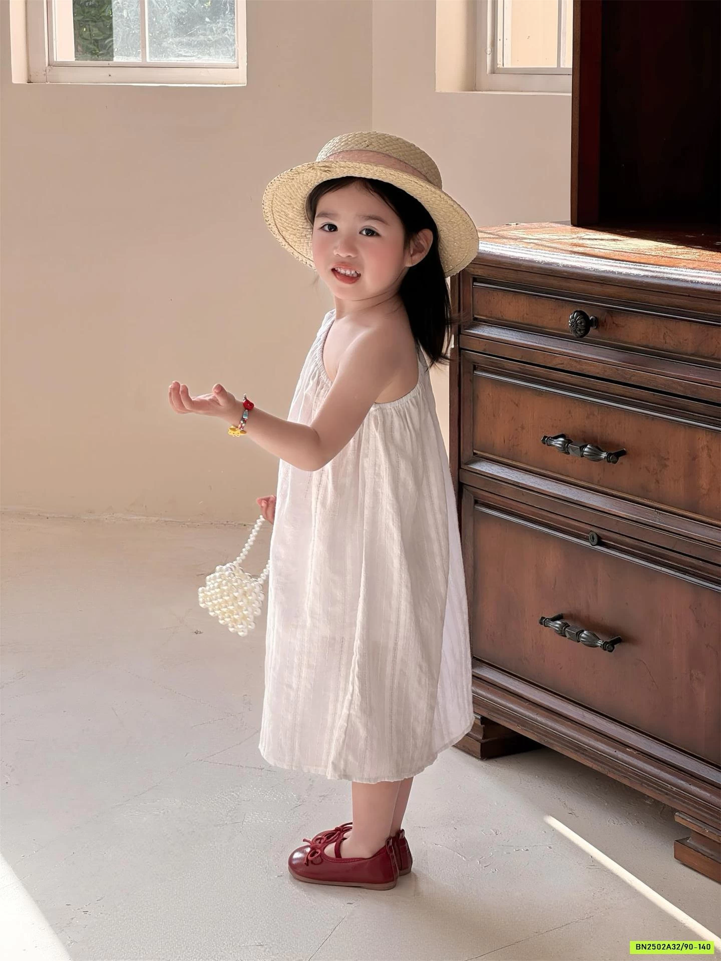 ĐẦM SUÔNG TRẮNG LỆCH VAI