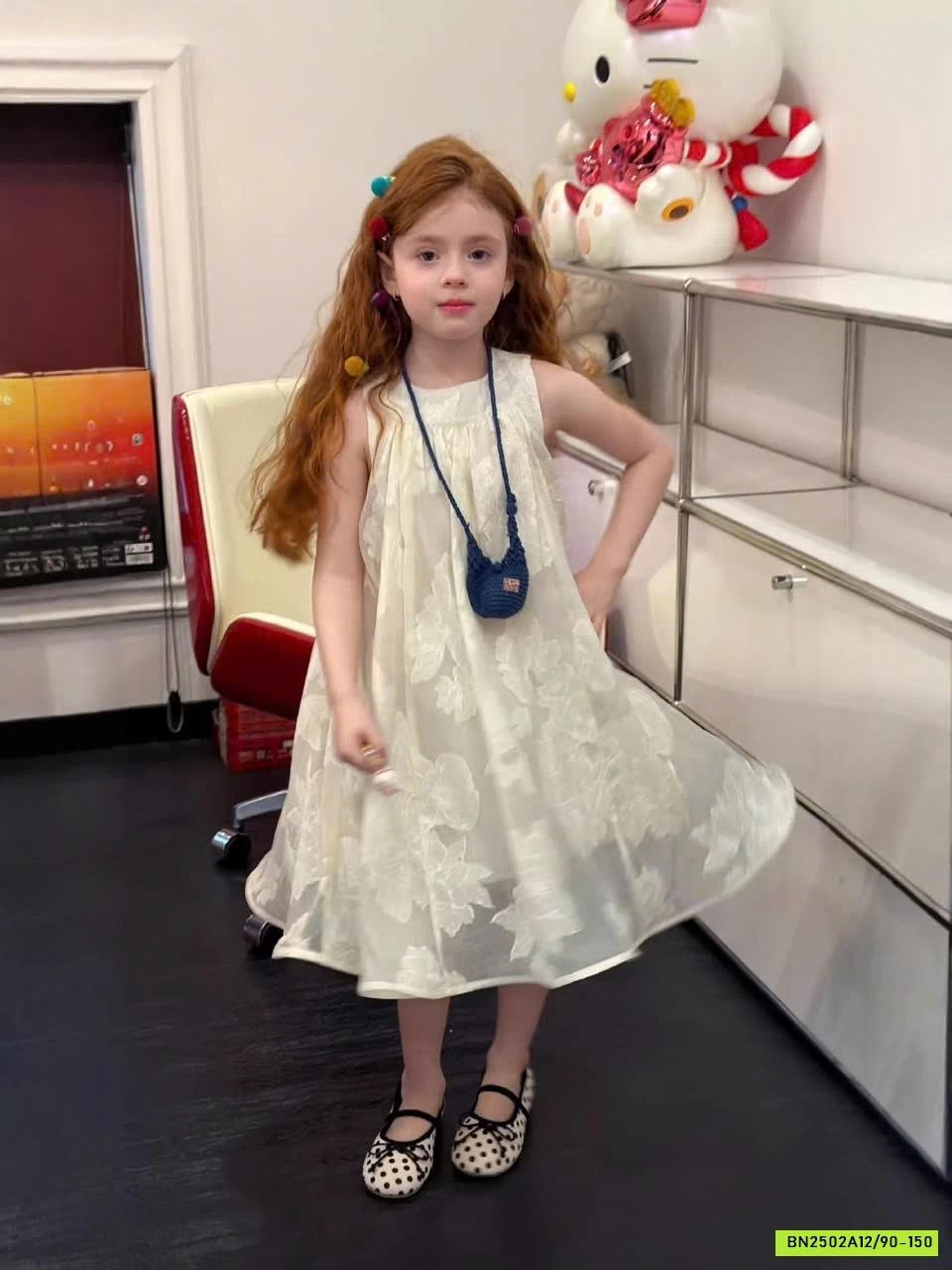 ĐẦM VOAN HOA CỔ YẾM