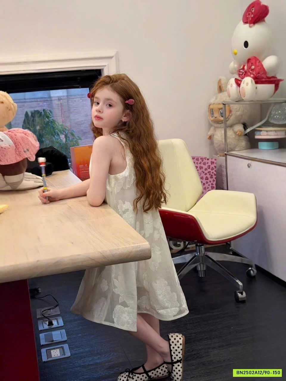 ĐẦM VOAN HOA CỔ YẾM