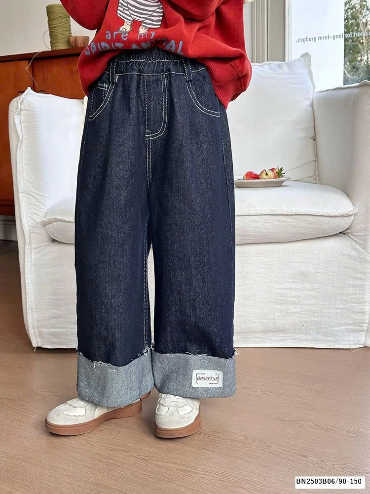 QUẦN JEAN XANH ĐẬM GẤP GẤ AMBB 25A008