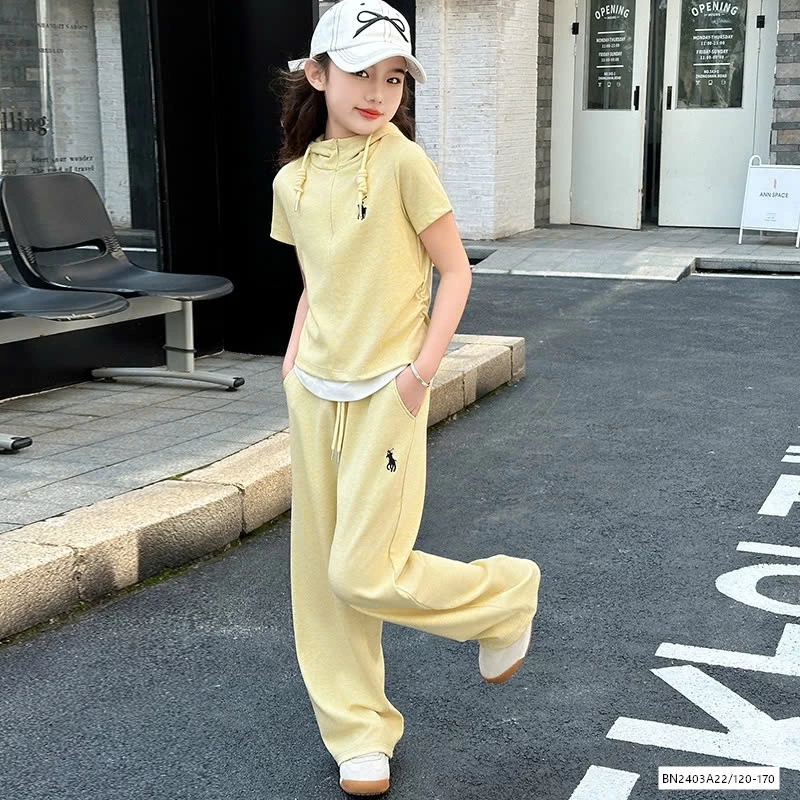 SÉT THỂ THAO THÊU NGỰA LIỀN MŨ