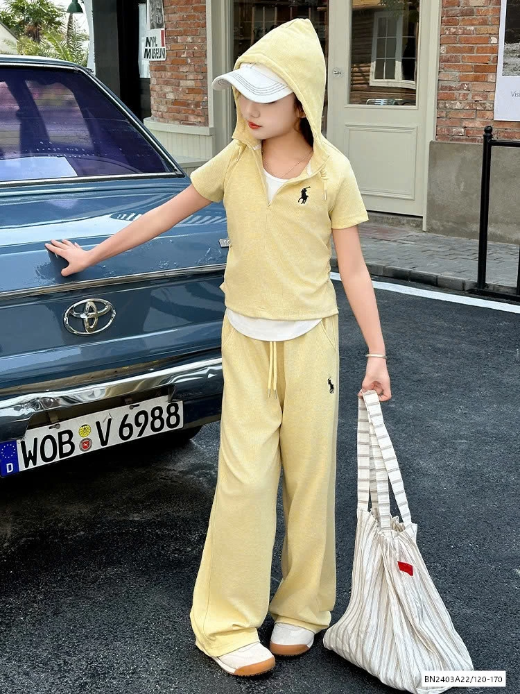 SÉT THỂ THAO THÊU NGỰA LIỀN MŨ