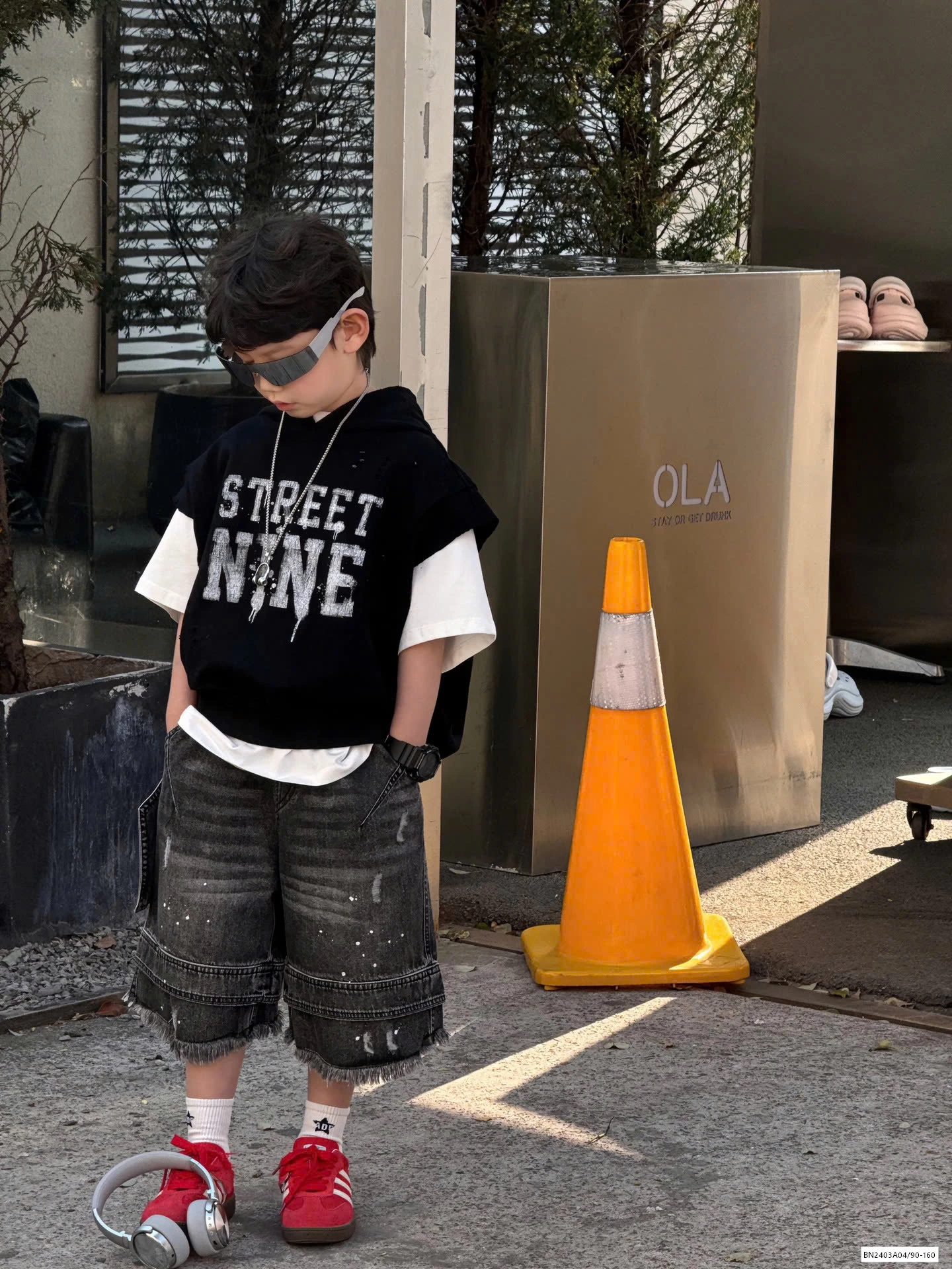 HOODIE TANKTOP IN CHỮ CÁ TÍNH