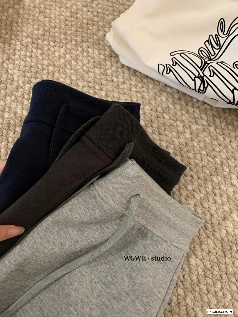 QUẦN VÁY CHỮ A WG.WE