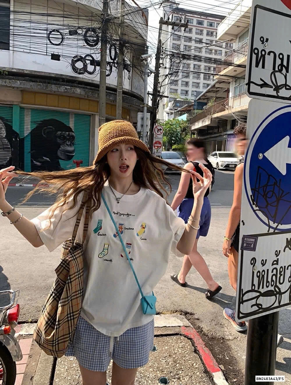 ÁO THUN TẤT NHỎ WG.WE