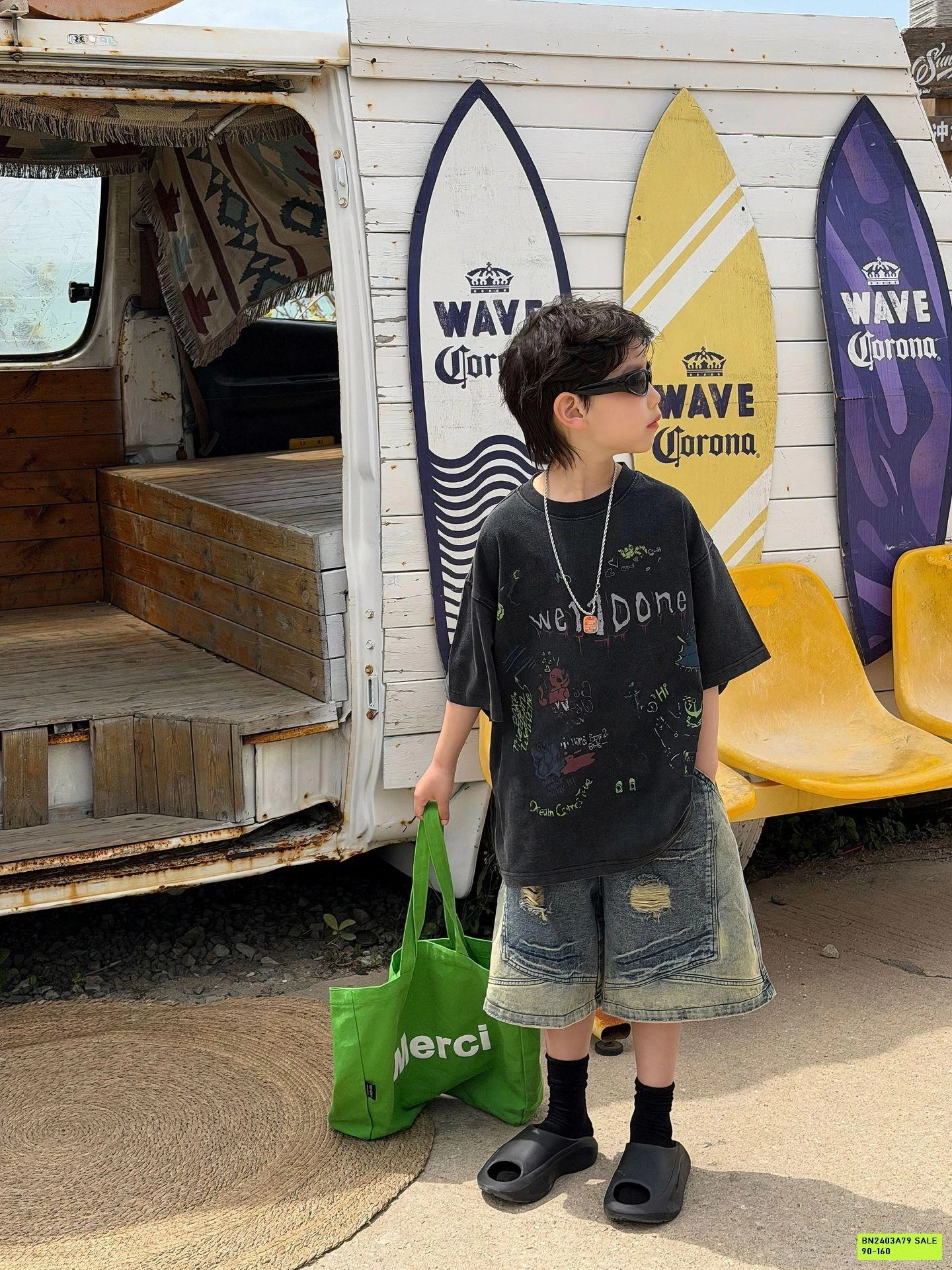 ÁO THUN ĐEN HỌA TIẾT NGỘ NGHĨNH FANSHU