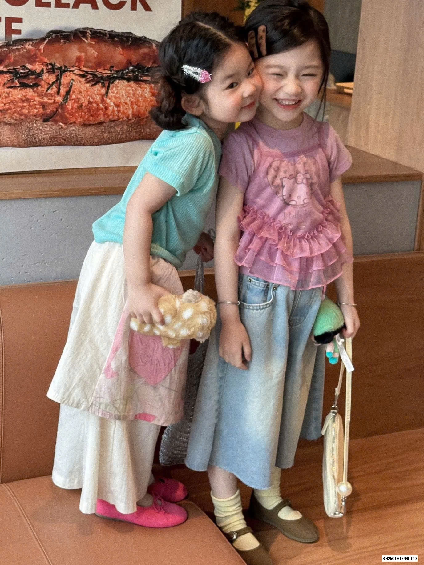 ÁO KITTY GIẢ 2 LỚP PHỐI VOAN