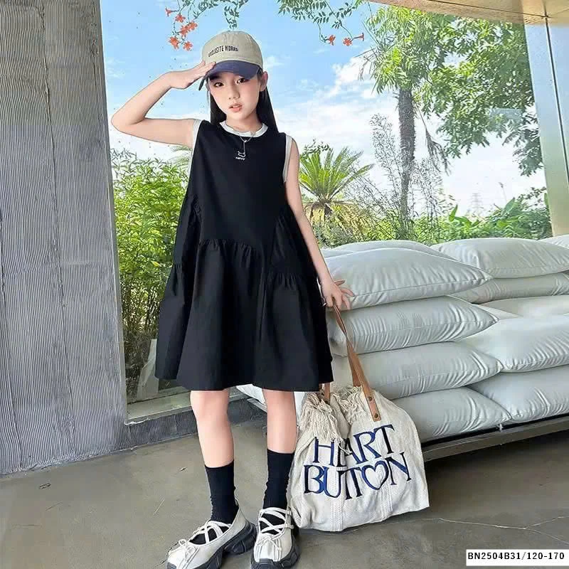 VÁY SUÔNG XOÈ SÁT NÁCH BÉ GÁI