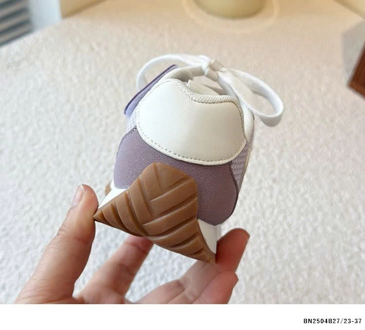 BST GIÀY THỂ THAO LƯỚI