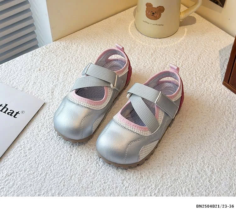 GIÀY QUAI DÁN THỐNG KHÍ