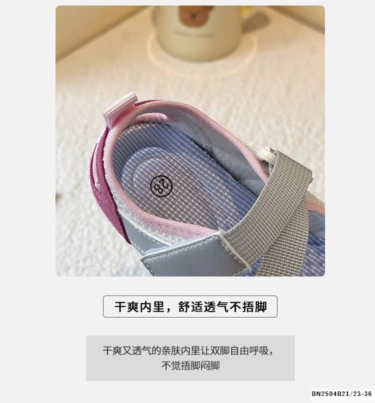 GIÀY QUAI DÁN THỐNG KHÍ