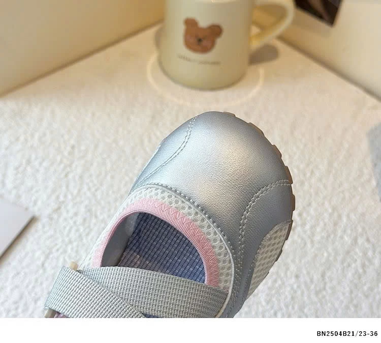 GIÀY QUAI DÁN THỐNG KHÍ