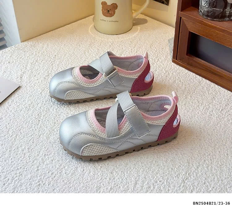 GIÀY QUAI DÁN THỐNG KHÍ