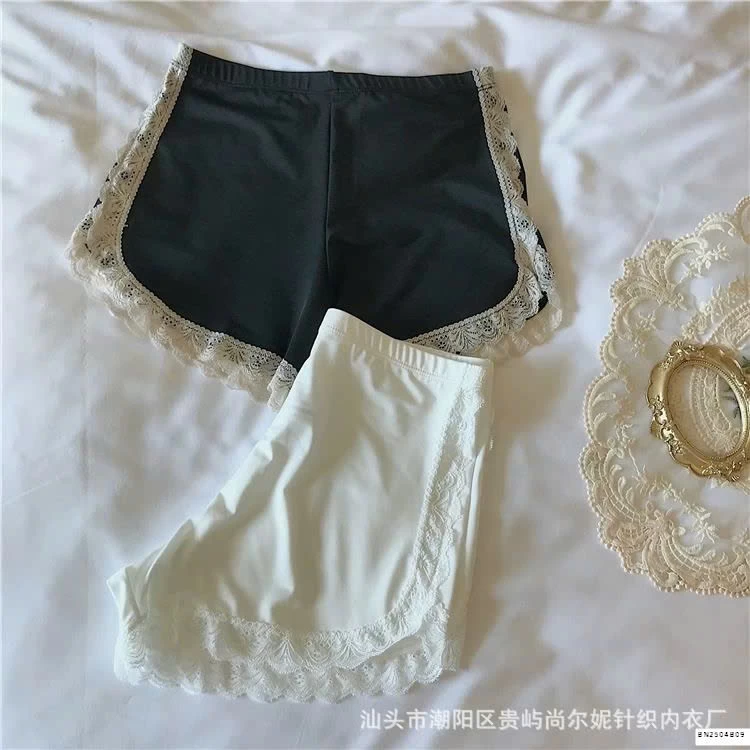 QUẦN CHIP BẢO VỆM ẶC TRONG VÁY